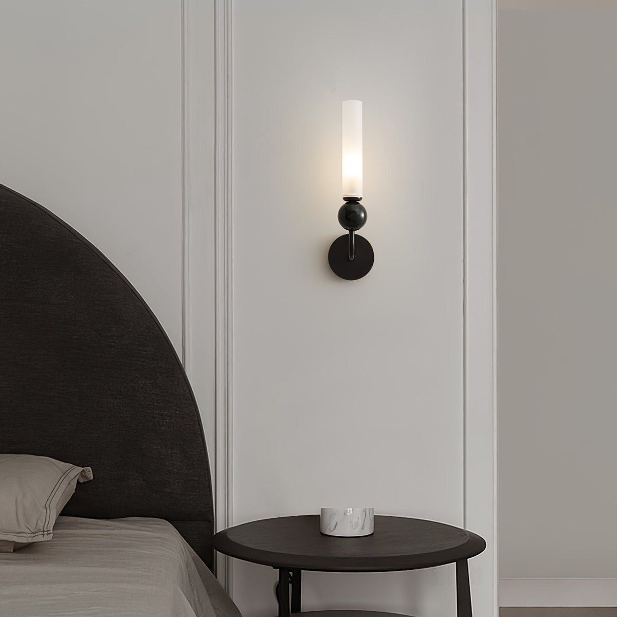 Applique murale moderne en marbre avec cadre en laiton massif