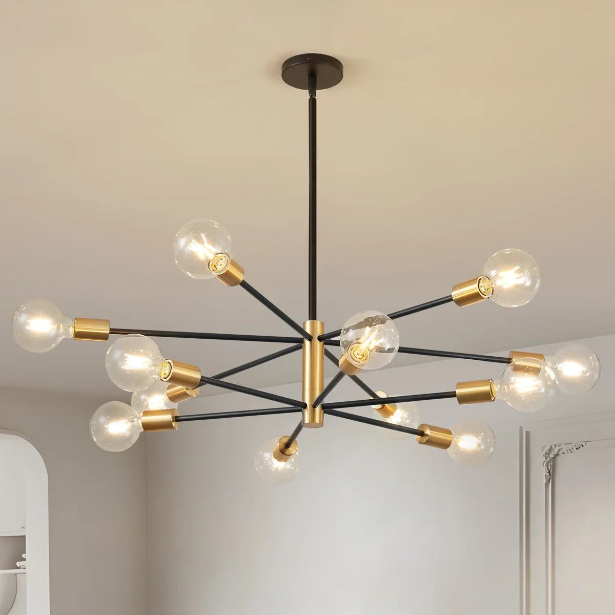 Lustre Sputnik à 12 lumières avec globes en verre dépoli et bras métalliques