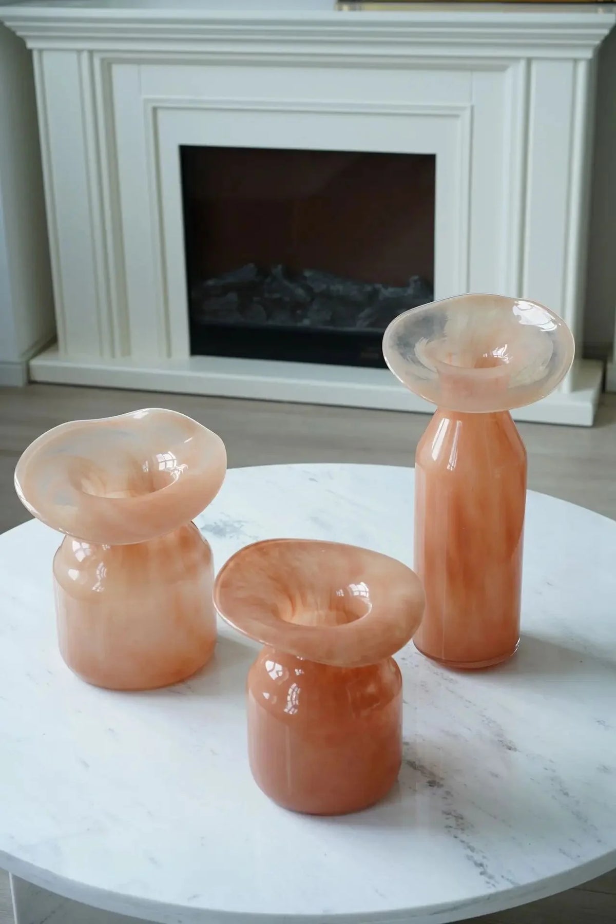 Vase décoratif de Noël en verre avec silhouette façonnée à la main