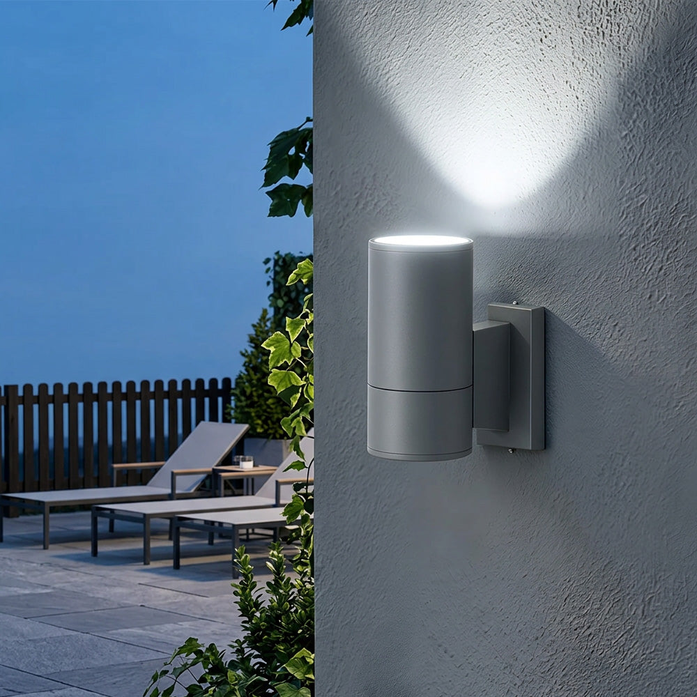 Modern Cylindrical IP65 LED Outdoor Wall Light for Garden