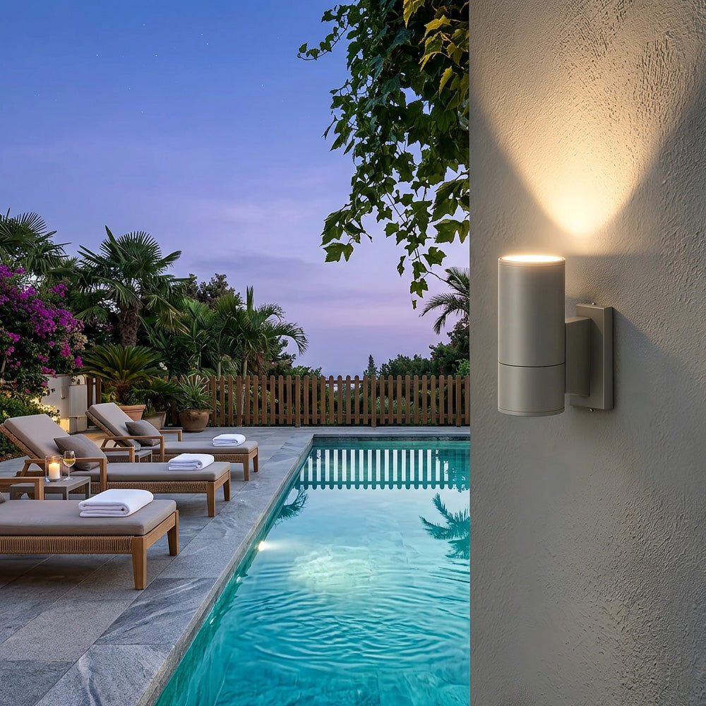 Modern Cylindrical IP65 LED Outdoor Wall Light for Garden