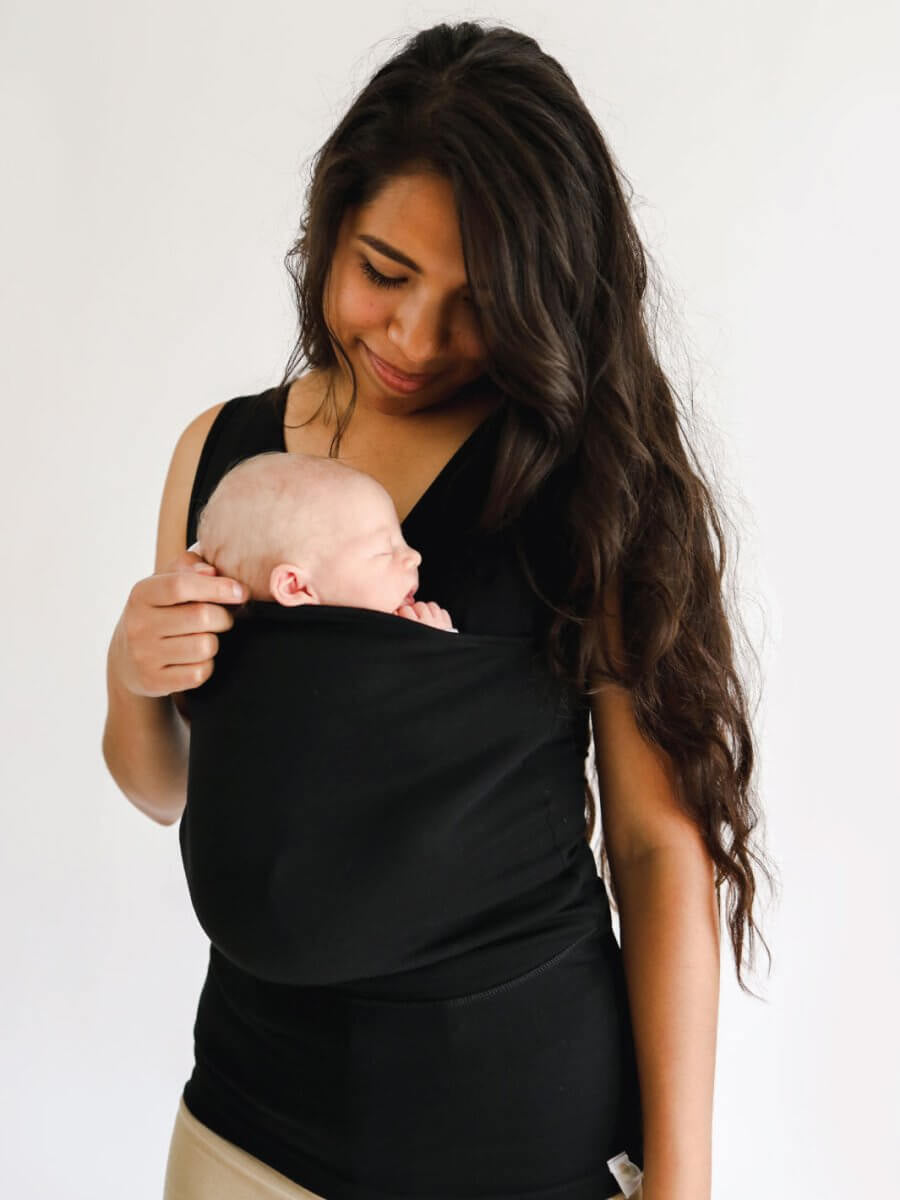 Functional Baby Carrier T-shirt for Active Parents 2