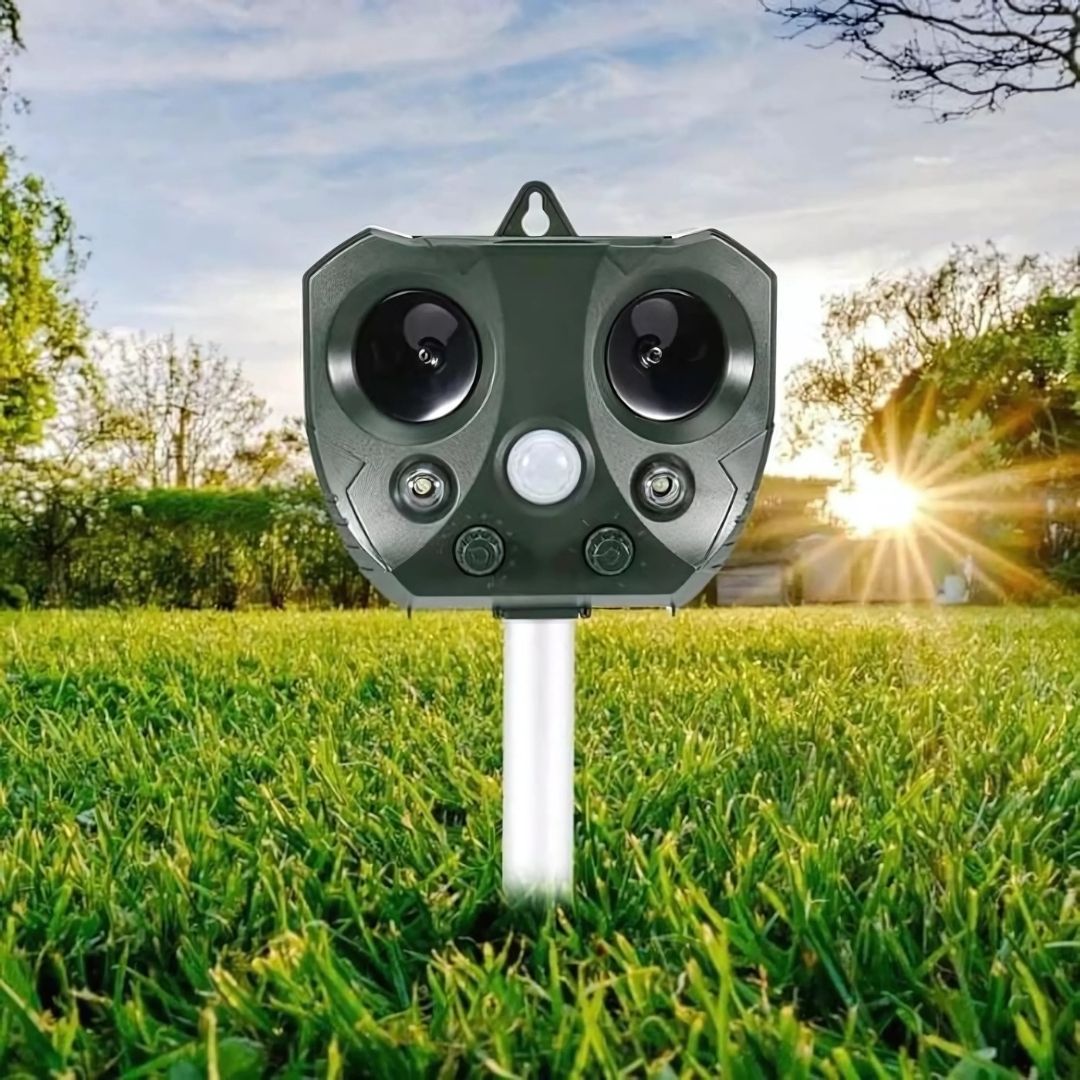 Outdoor Ultrasonic Pest Repeller with Motion Sensor